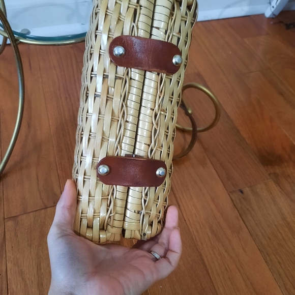 Vintage plastic wrap wicker purse with leather str - Picture 4 of 15